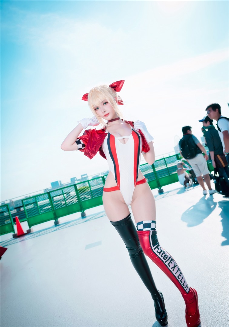 媚骨天成摄魂@在下萝莉控ii C96 [12P+19M]