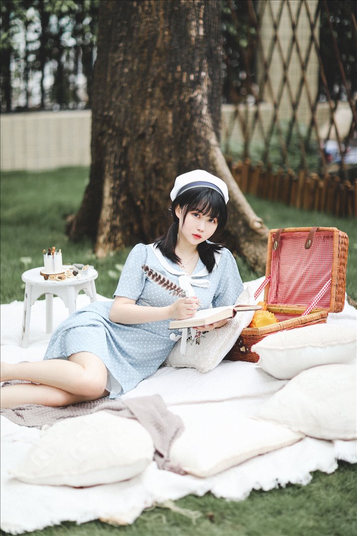 又纯又欲水润@是依酱吖 依酱私人拍摄图 [30P-165MB]