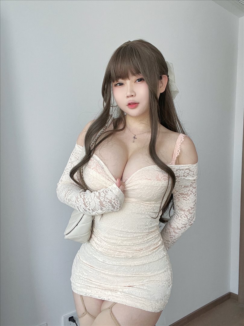 又纯又欲水润@是依酱吖 学姐约会日 [30P+4V／973MB]