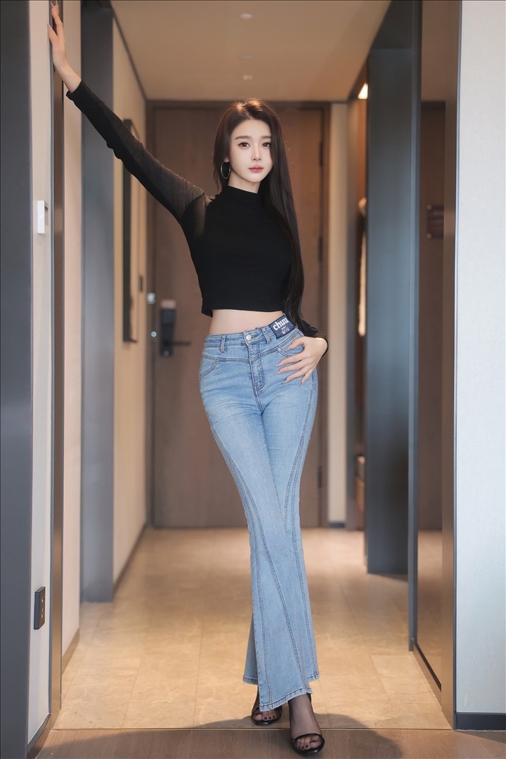 甜美系辣妹@Candy糖糖 内购无水印 NO.9555 端庄淑女[80P-531.3M]