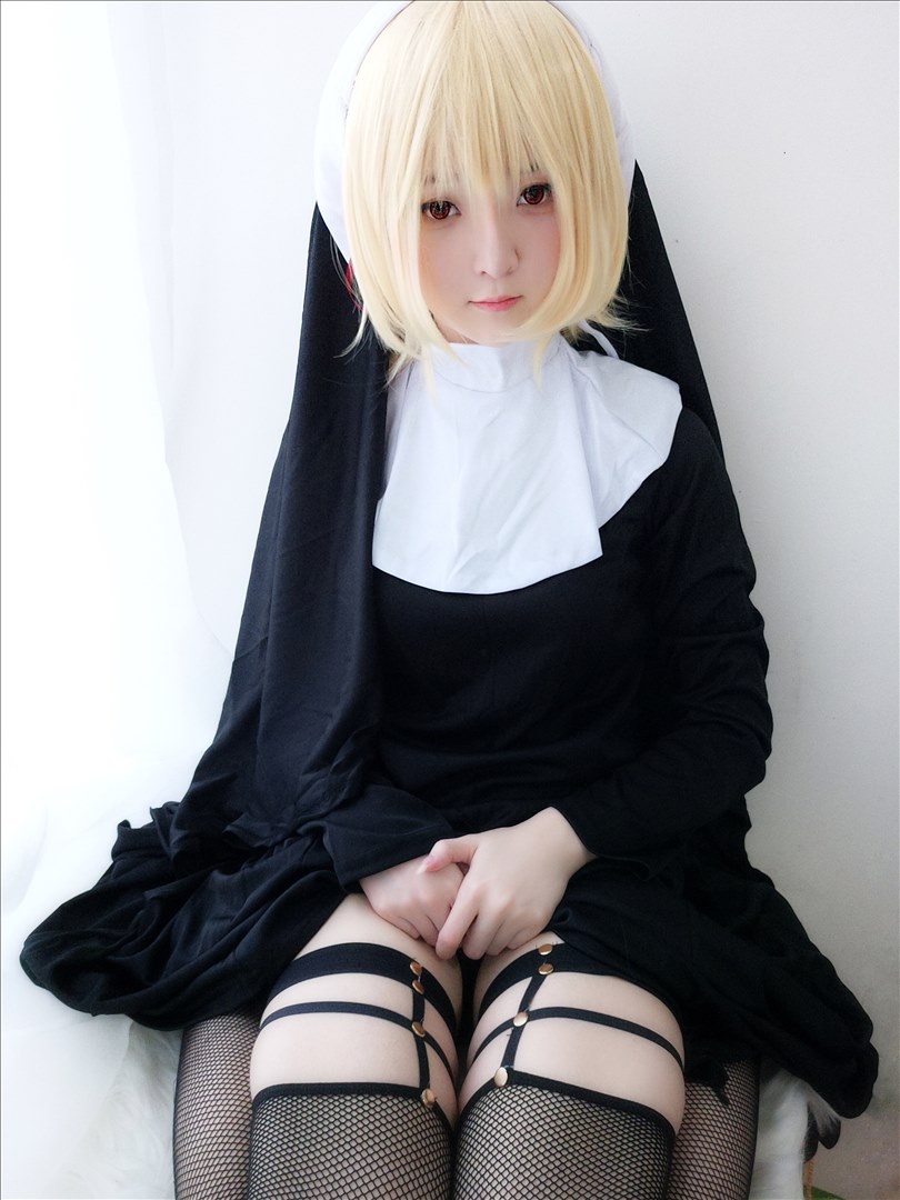 甜欲纯野撩@一小央泽 黑修女 [21P-84MB]