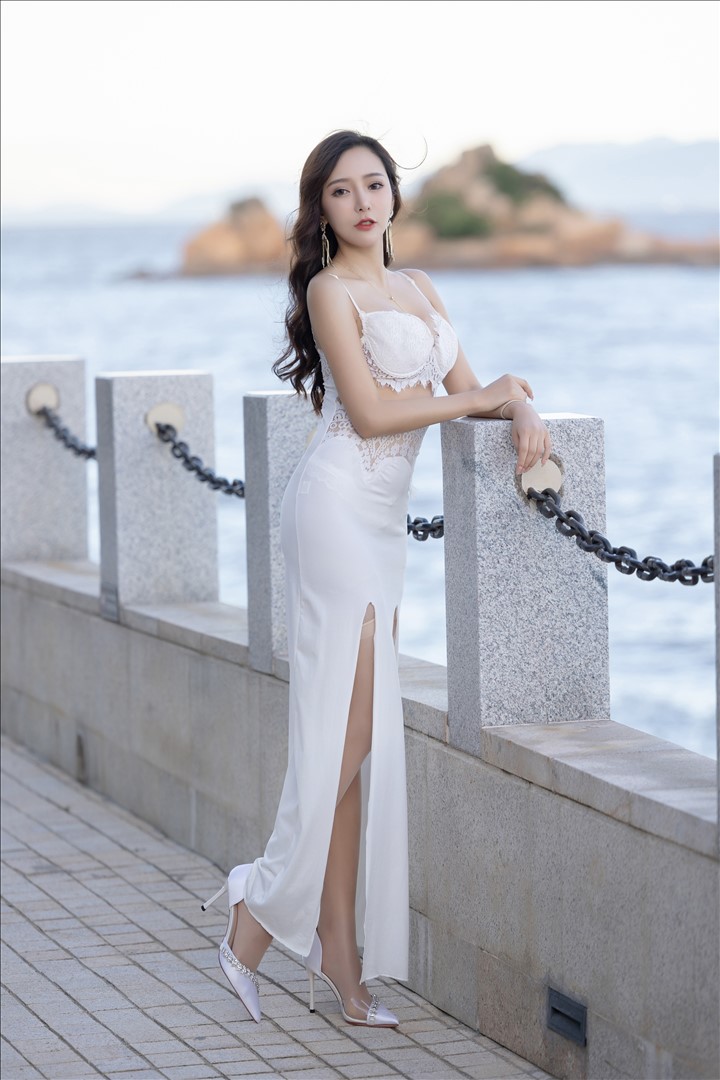 魅惑慵懒风情@王馨瑶Yanni 内购无水印 白色裙子灰色旗袍[87P-302.1M]