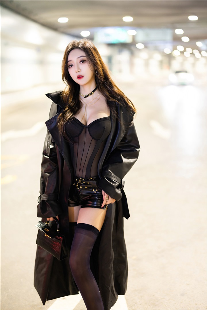 魅惑慵懒风情@王馨瑶Yanni 停车场[119P-955M]