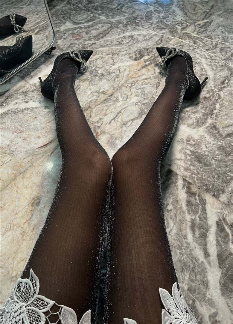 魅惑慵懒风情@王馨瑶Yanni 黑丝 [25P-107MB]