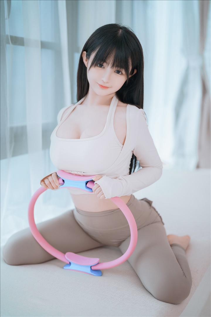 桜井宁宁 瑜伽妹妹 [111P-1.12GB]