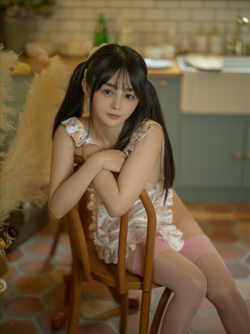 桜井宁宁 围裙厨房 [85P／710MB]