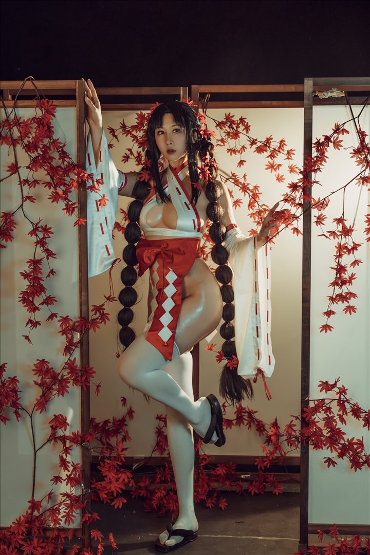 云溪溪 奶桃 巫女 [43P-424MB]