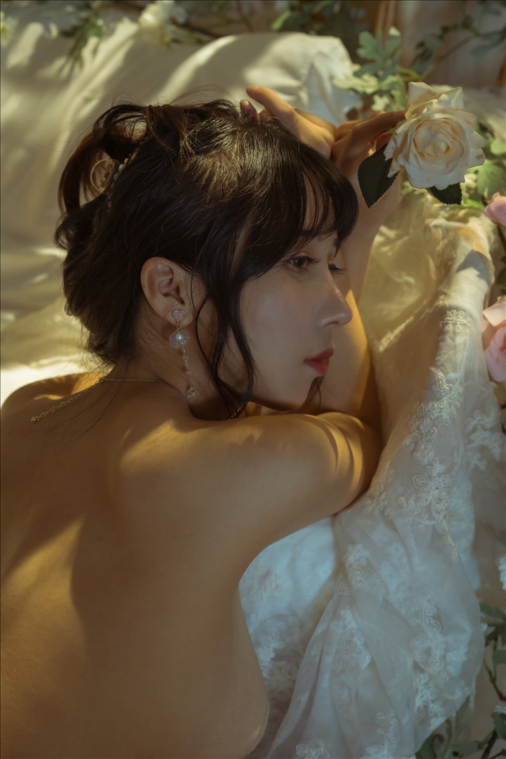 云溪溪 奶桃 黄昏 [41P-461MB]